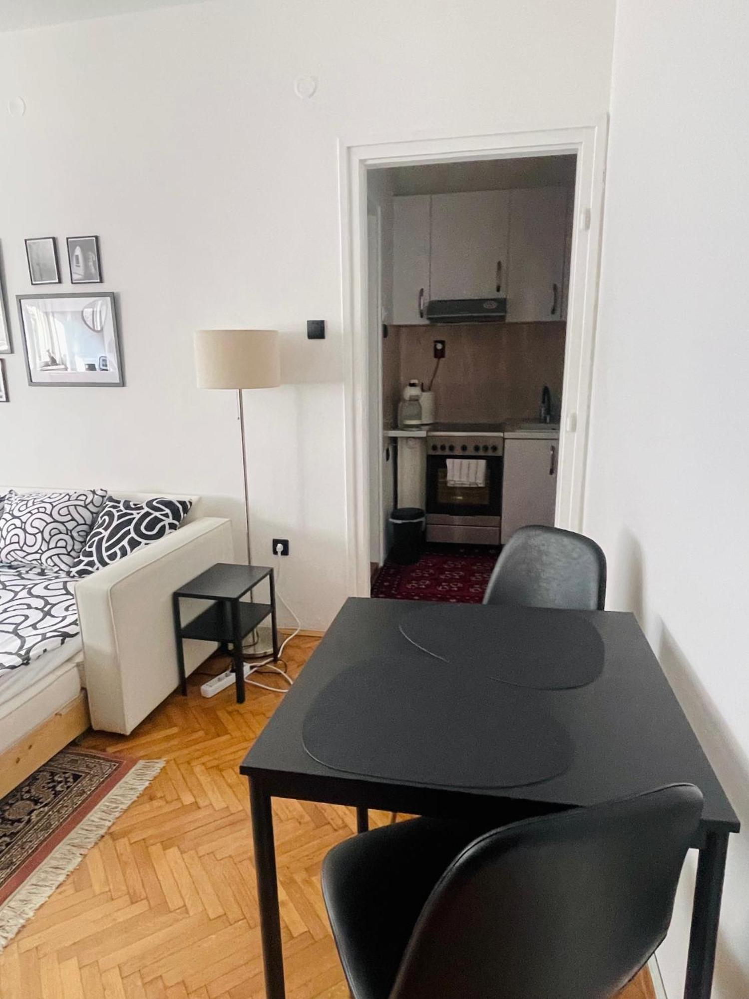 Apartment Mirochka Belgrad Exterior foto