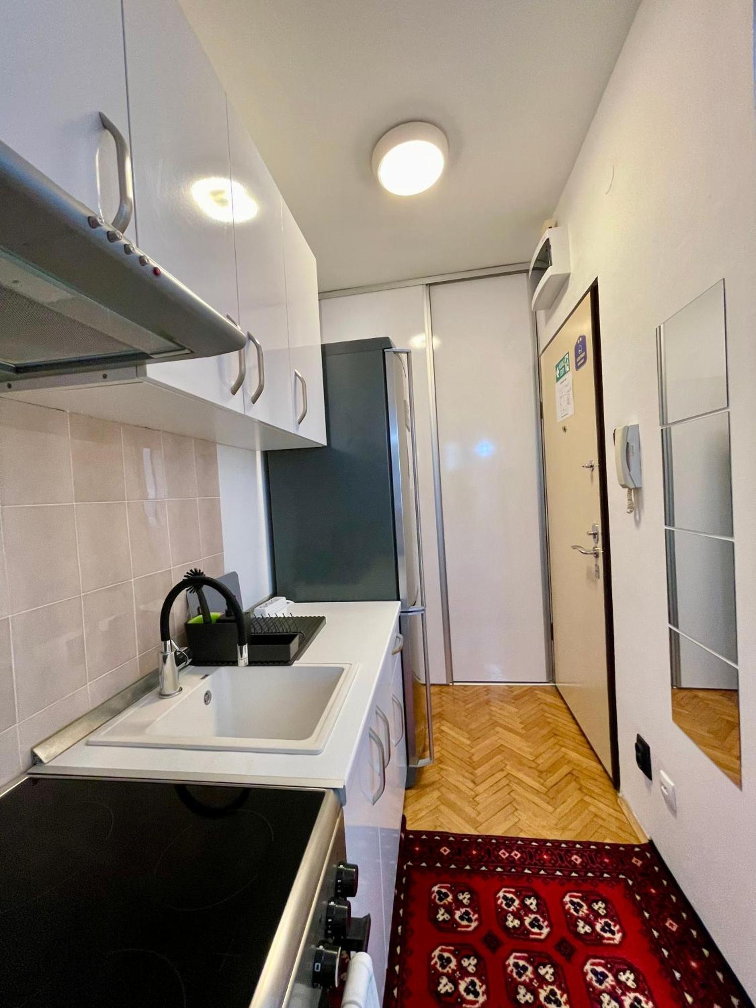 Apartment Mirochka Belgrad Exterior foto
