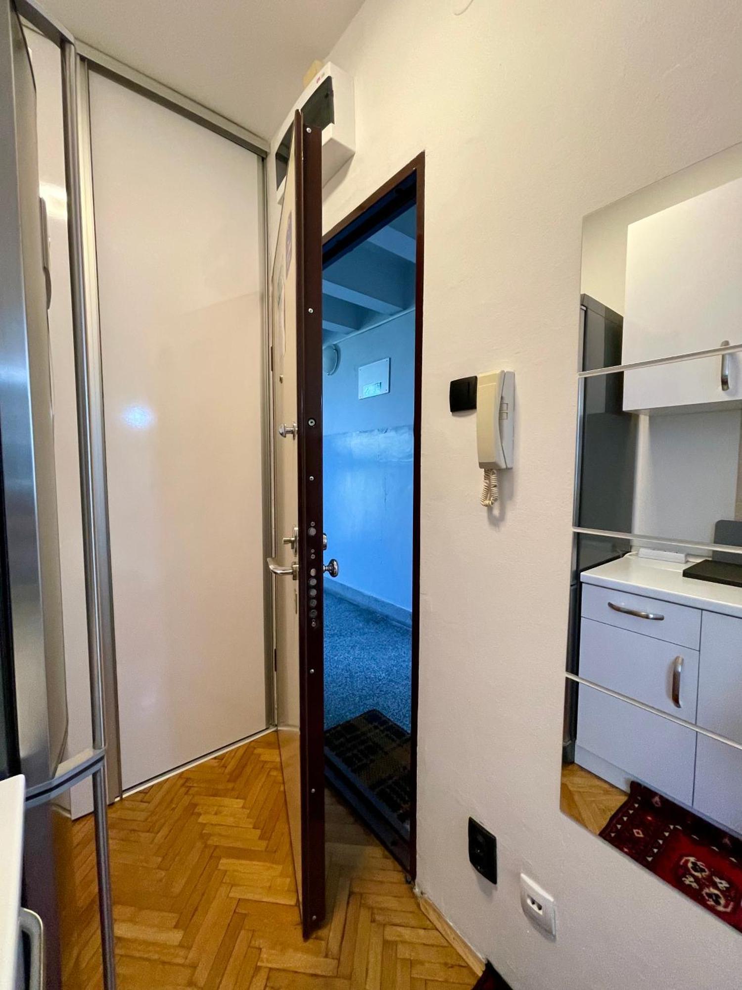 Apartment Mirochka Belgrad Exterior foto