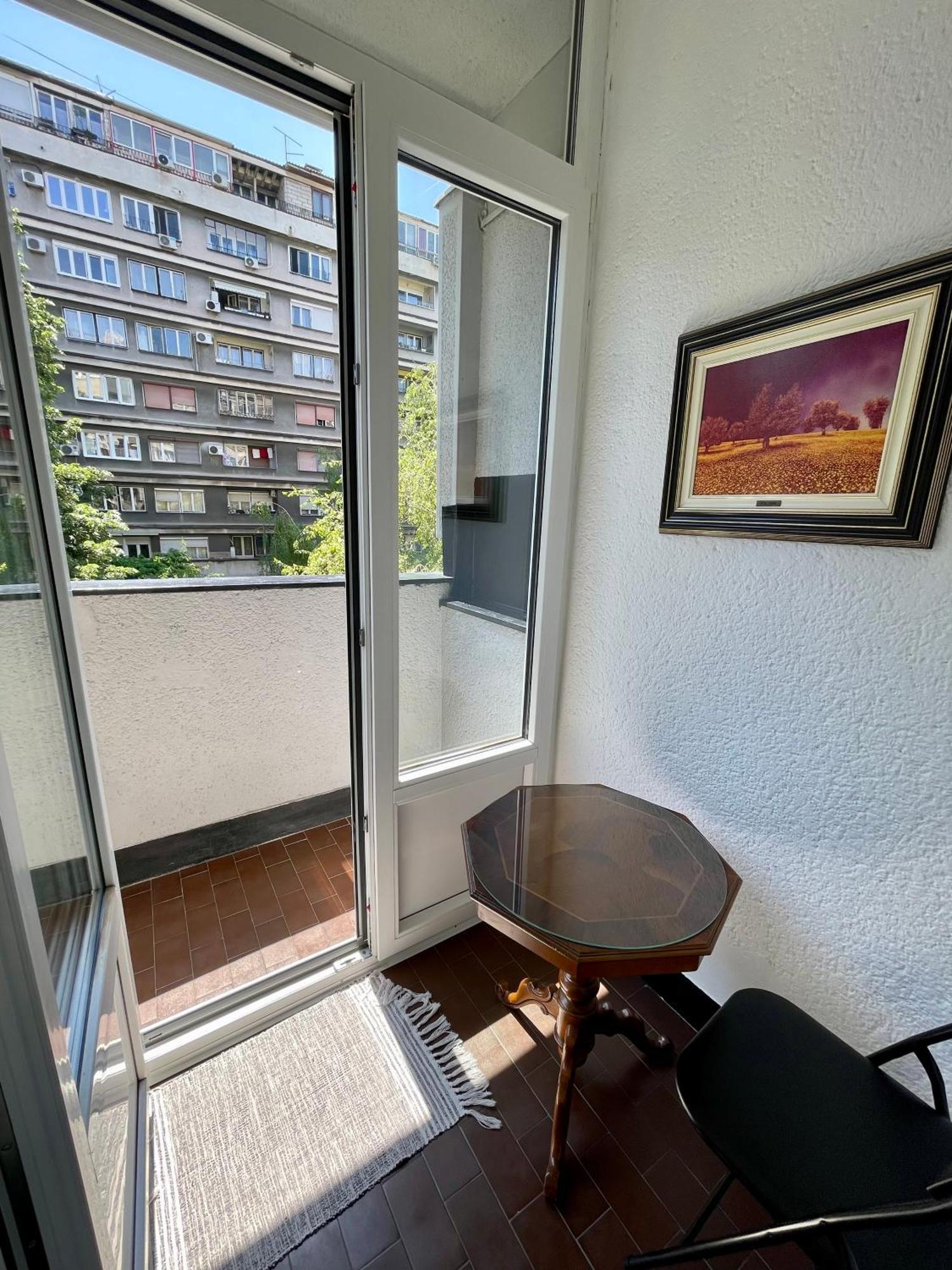 Apartment Mirochka Belgrad Exterior foto